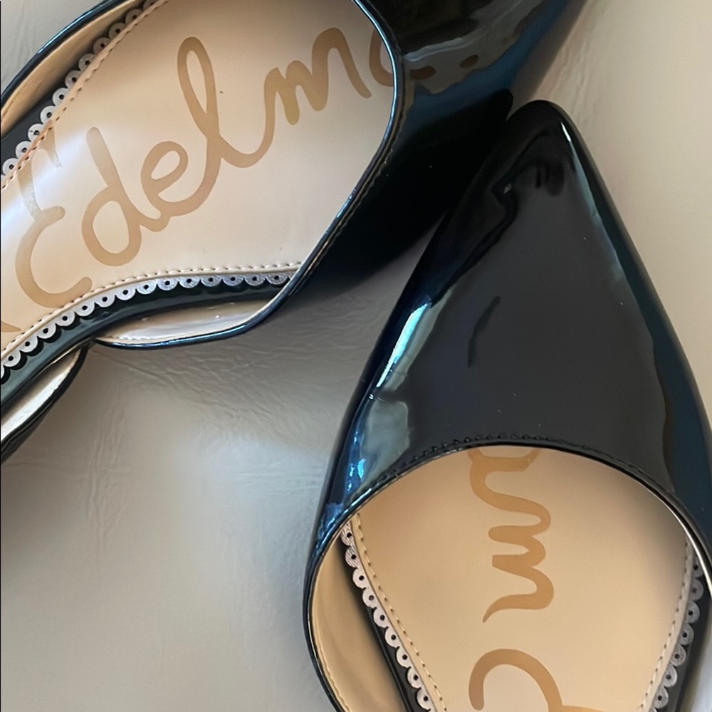 Sam Edelman Black Flats with Pointed Toe and Glossy Finish - Picture 5 of 5